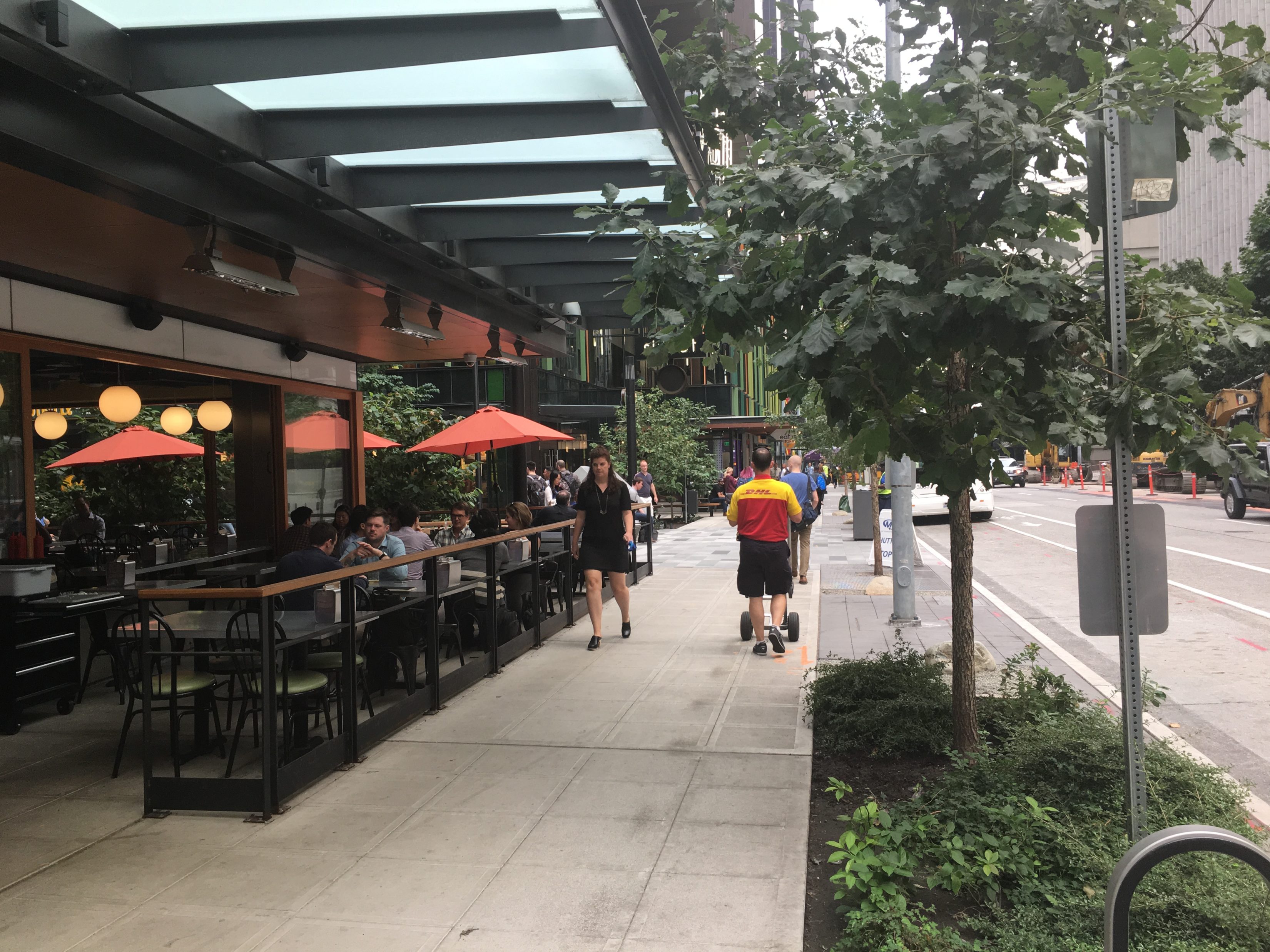 Photo of a sidewalk cafe at Skillet Diner in downtown Seattle